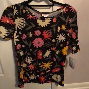 LuLaRoe Gigi size medium.